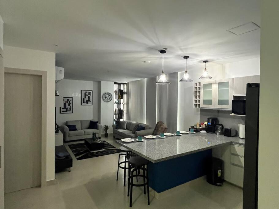 New Luxury Apartment With King - Size Bed Ceibos Guayaquil Eksteriør billede